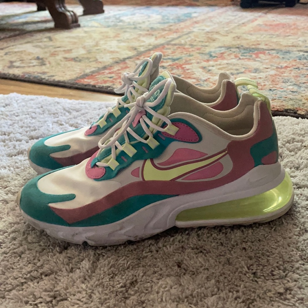Nike AirMax 270